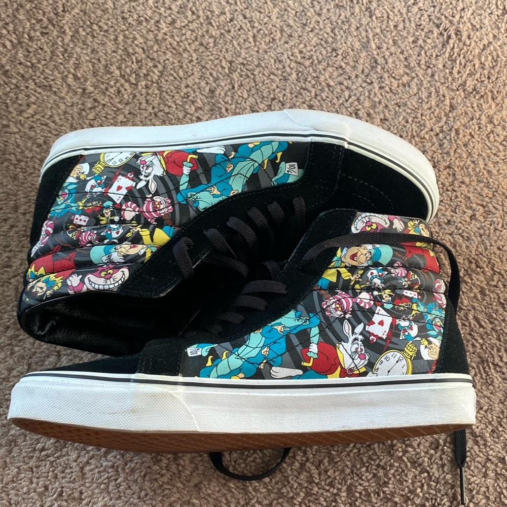 Vans x Disney Alice in Wonderland SK8-Hi Reissue Men Size 10